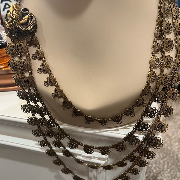 24 HOUR SALE! 1/2 PRICE--Gucci RARE Ram Head Multi-strand Antique Gold Necklace - Picture 1 of 6